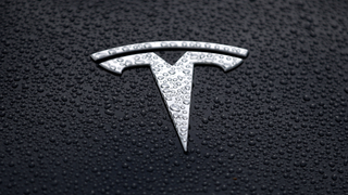 Elon Musk Is Reportedly Plugging a Giant Battery Into Texas
